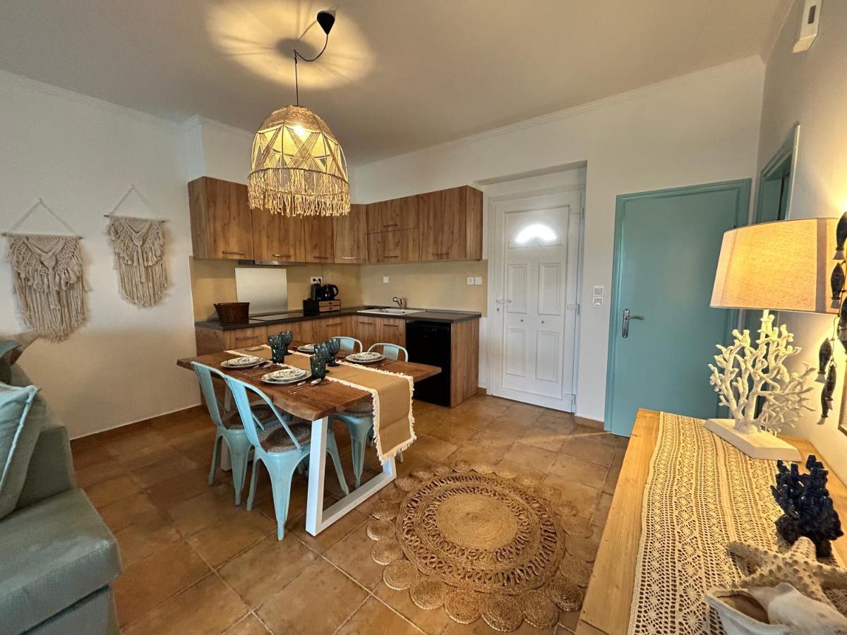 Calliopes By The Sea Boutique Suites Paralia Dionysiou Exteriör bild