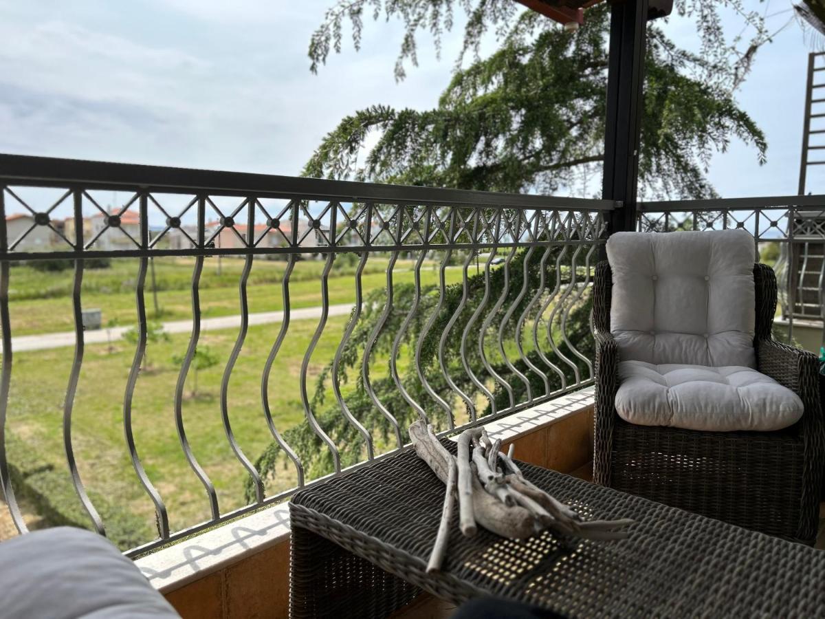 Calliopes By The Sea Boutique Suites Paralia Dionysiou Exteriör bild