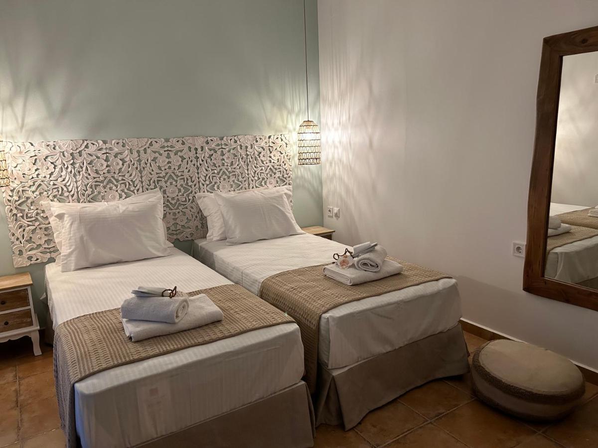 Calliopes By The Sea Boutique Suites Paralia Dionysiou Exteriör bild