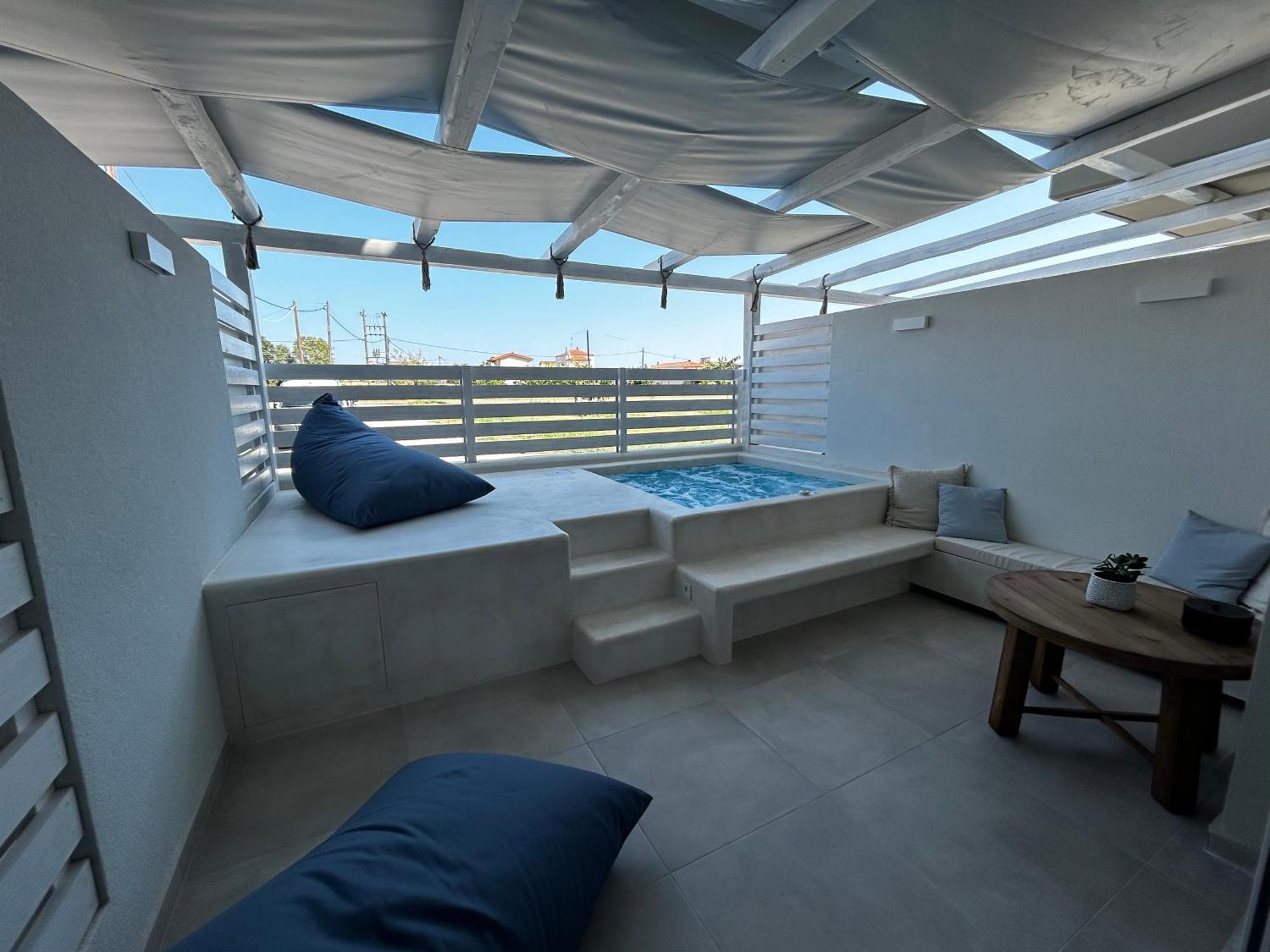 Calliopes By The Sea Boutique Suites Paralia Dionysiou Exteriör bild