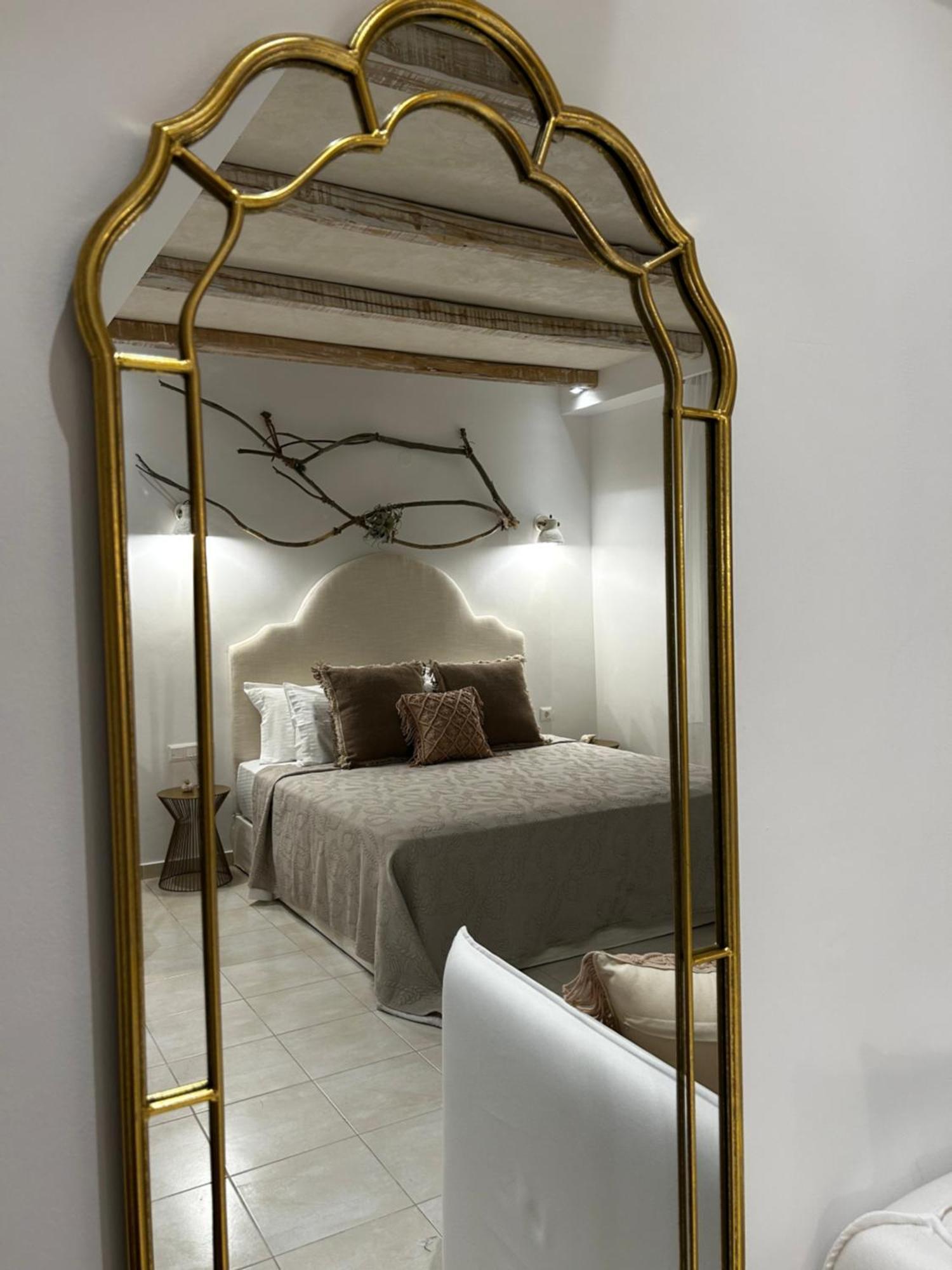 Calliopes By The Sea Boutique Suites Paralia Dionysiou Exteriör bild