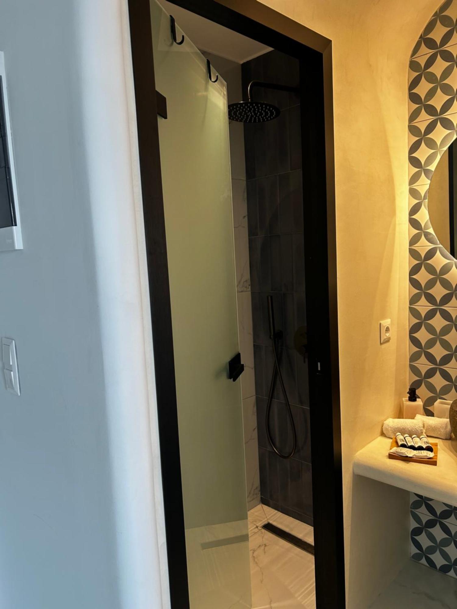 Calliopes By The Sea Boutique Suites Paralia Dionysiou Exteriör bild